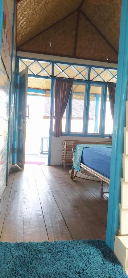 Moyo Island Resort Buitenkant foto