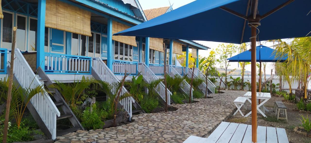 Moyo Island Resort Buitenkant foto
