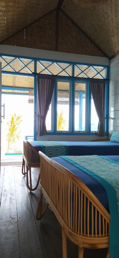 Moyo Island Resort Buitenkant foto