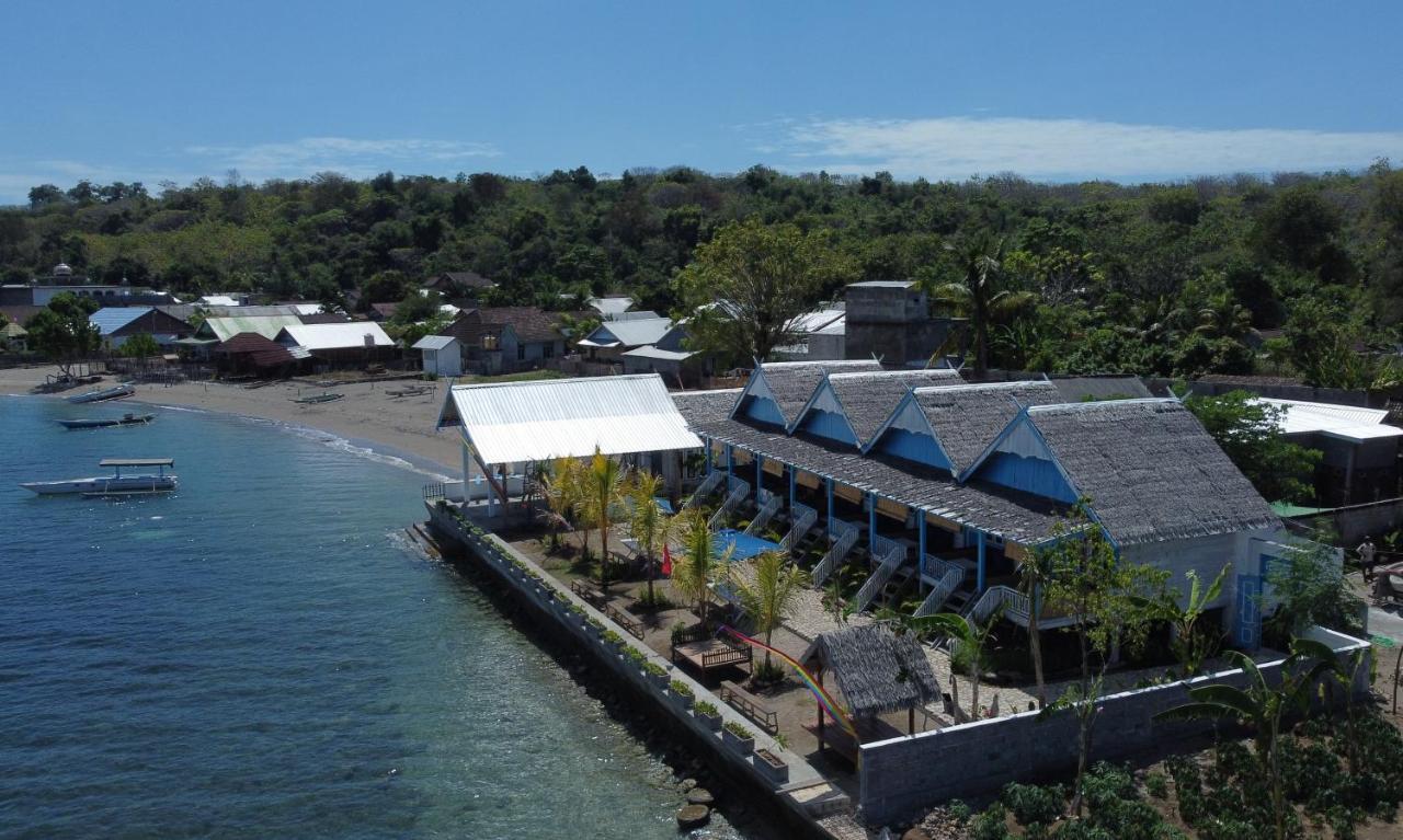 Moyo Island Resort Buitenkant foto